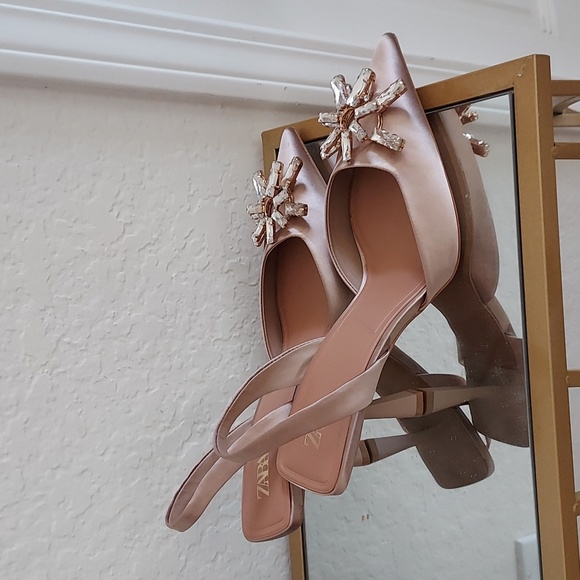 ZARA SZ 42 HEELS - Picture 5 of 7